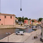Antonella Veli Lošinj